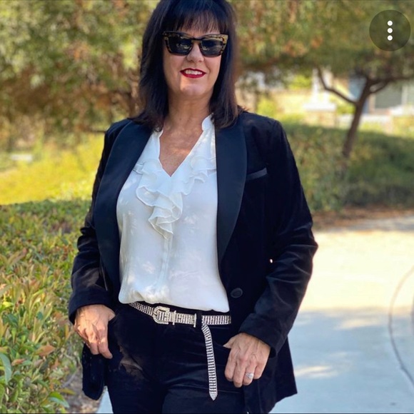 | CAbi 3979 Portrait Blouse - Picture 2 of 7